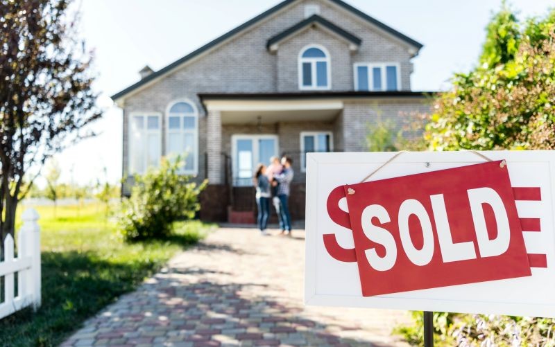 Do you even need an agent to sell your house? How to DIY it.